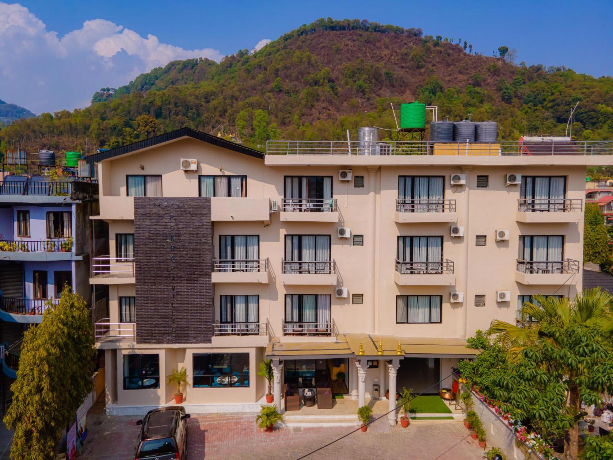 Hotel Pokhara Village & Spa Esterno foto